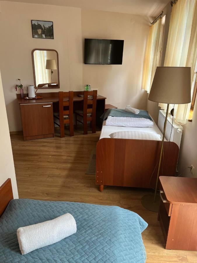 Hotel Kamienica Przy Bramie Opatow  Exterior foto