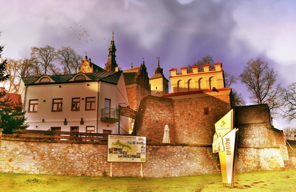 Hotel Kamienica Przy Bramie Opatow  Exterior foto
